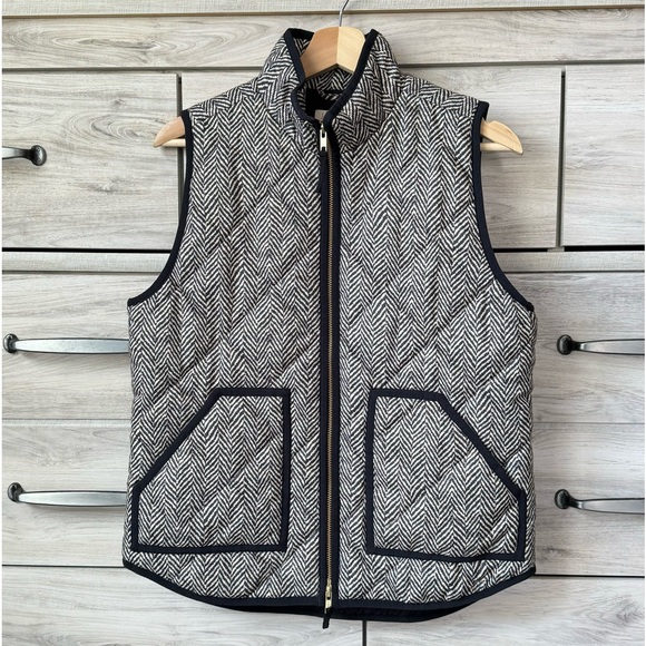 J.Crew Herringbone quilted Puffer Vest with very cool knit print - Picture 1 of 10